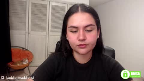 Snapshot of baddie_maddie_ chatting on September 22, 9:57 am want custom text me through my snap 3 online show from September 22, 9:57 am