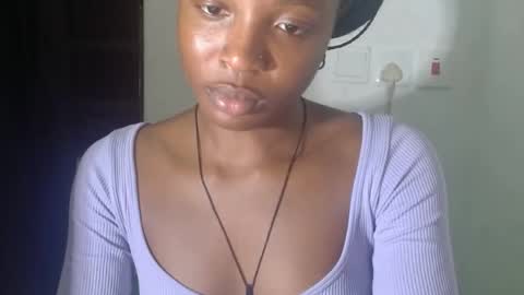 baddiebitchx online show from June 3, 9:20 pm