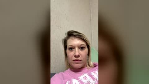 badgirl25alldatime online show from March 24, 3:23 am