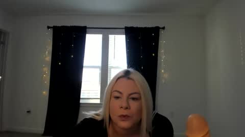 BadGirlHaleXXX online show from February 1, 7:11 pm