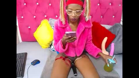 badgirlsexyt online show from November 18, 7:22 am