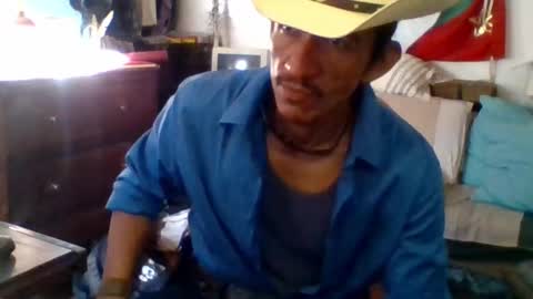 Mexican livin Off the Wall online show from February 27, 11:26 pm