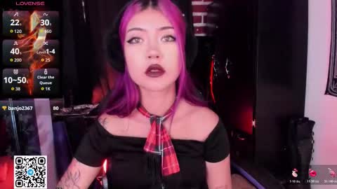        Please help me to reach 100 thumbs up online show from December 13, 7:53 pm