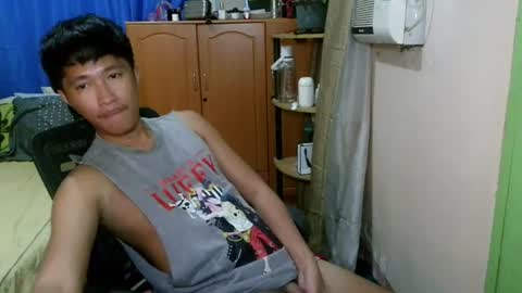 baggage00 online show from June 30, 4:39 pm