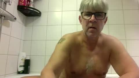 baggelina75 online show from October 15, 6:42 pm