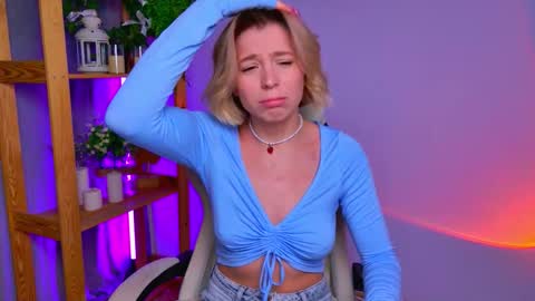 Elly online show from February 18, 4:45 am