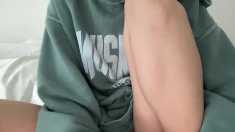 bambidxon online show from January 17, 4:16 pm