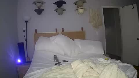 bananas318 online show from February 10, 2:14 am