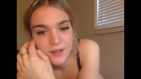 bansam1738 online show from May 15, 11:01 pm