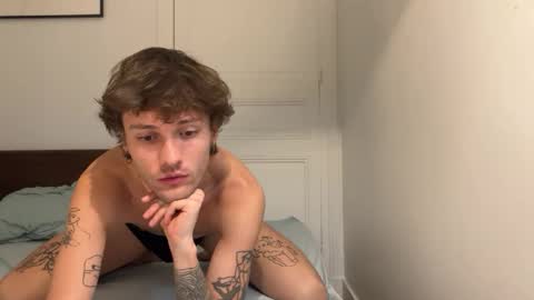 baptisteriviere online show from November 5, 10:45 pm