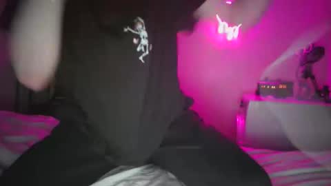 Snapshot of barbara53000 chatting on October 4, 11:46 pm charliejones online show from October 4, 11:46 pm