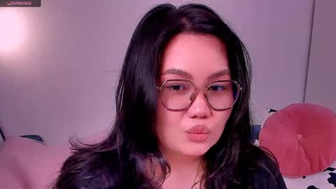 Barbie Kim online show from April 18, 2:02 am