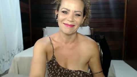 BARBARA DOMME online show from May 28, 4:05 pm