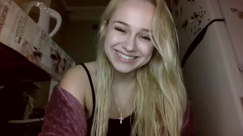 barbie___girl online show from February 6, 7:49 pm