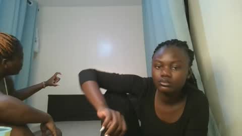 queen online show from January 7, 10:04 pm