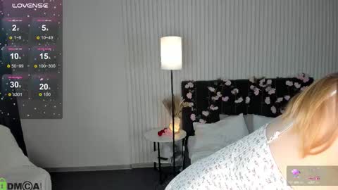 Barbie Staze online show from September 12, 2:46 am