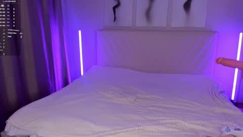  Emma online show from October 11, 8:45 pm