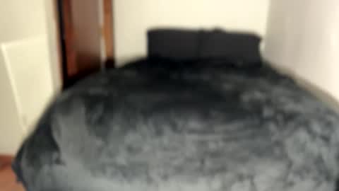 bareffoot10 online show from February 10, 8:23 pm