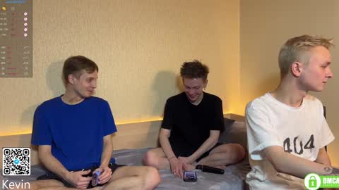 Snapshot of barney_kevin chatting on January 7, 8:31 pm Fansly  Barney  and Kevin T  online show from January 7, 8:31 pm