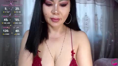 Snapshot of batari_giya chatting on September 28, 5:27 am Lara online show from September 28, 5:27 am