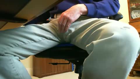 BateBro13 online show from January 11, 8:37 pm