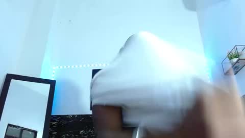 Snapshot of bbc_stallionn chatting on October 8, 3:24 am Andrew  online show from October 8, 3:24 am