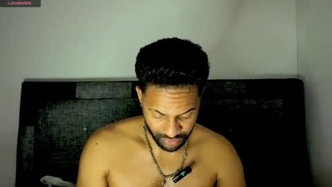 john online show from November 6, 4:37 am