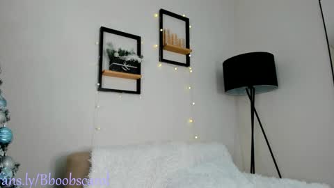 Snapshot of bboobscarol_ chatting on December 20, 12:16 pm ROZY online show from December 20, 12:16 pm