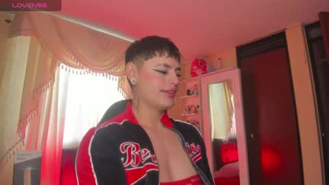 Cami online show from December 7, 6:10 pm