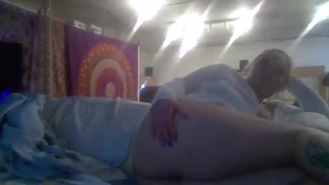 bdeunltd online show from April 18, 8:05 am