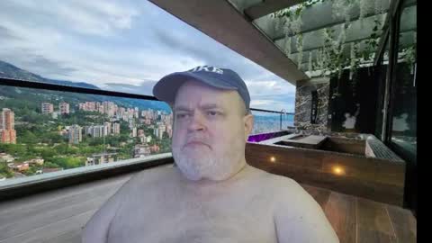 Dookie online show from October 12, 9:49 pm