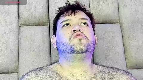 bear_biig online show from May 2, 3:45 am