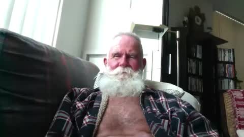 beardbushy online show from September 22, 6:23 pm