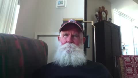 beardbushy online show from October 1, 3:44 pm