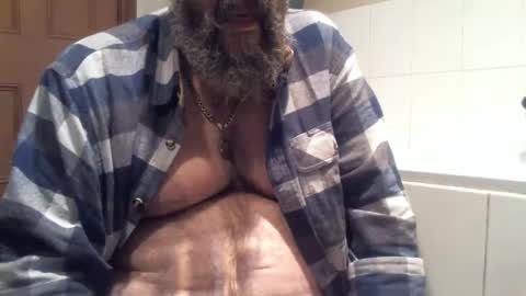 bearsteve75 online show from April 1, 1:12 pm