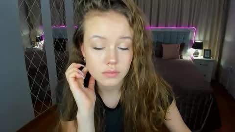 BeatriceWild online show from December 14, 11:16 am