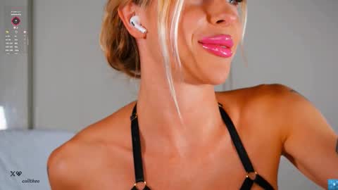 Snapshot of beatrix_rich chatting on September 24, 5:30 pm beatrix_rich online show from September 24, 5:30 pm