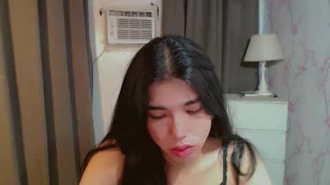 TRIXIE online show from March 29, 8:49 am