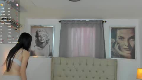 Ariana Reyes online show from November 26, 12:57 pm