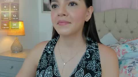 Ariana Reyes online show from May 11, 12:45 pm