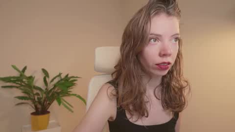 Eliise online show from December 1, 8:12 am