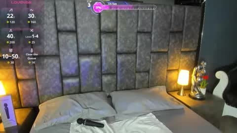 Snapshot of becca_scotts chatting on October 22, 12:51 pm becca scotts online show from October 22, 12:51 pm