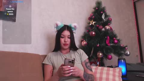 BeccaHert online show from January 6, 1:53 am