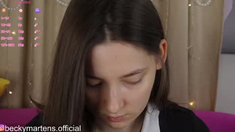 BeckyMartens come join me on    while im offline here  online show from May 27, 3:14 am