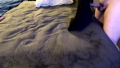 begmeforcum online show from April 30, 3:44 am