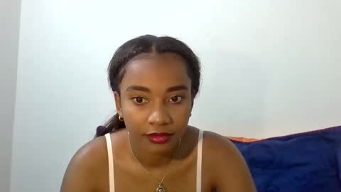Snapshot of behla_rouseh chatting on December 3, 11:18 pm Behla Rouseh online show from December 3, 11:18 pm