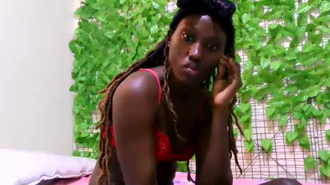 beib_love online show from May 19, 5:36 am