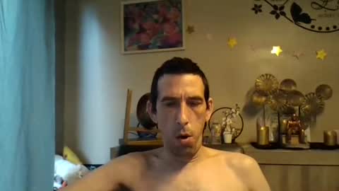Snapshot of belgianboy33 chatting on October 23, 7:21 am Dreamcock online show from October 23, 7:21 am