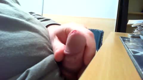 belgianfatcock online show from February 17, 7:18 am