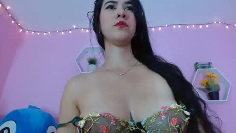 bella_gentle online show from September 18, 9:35 am
